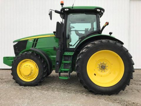 2016 John Deere 7210R